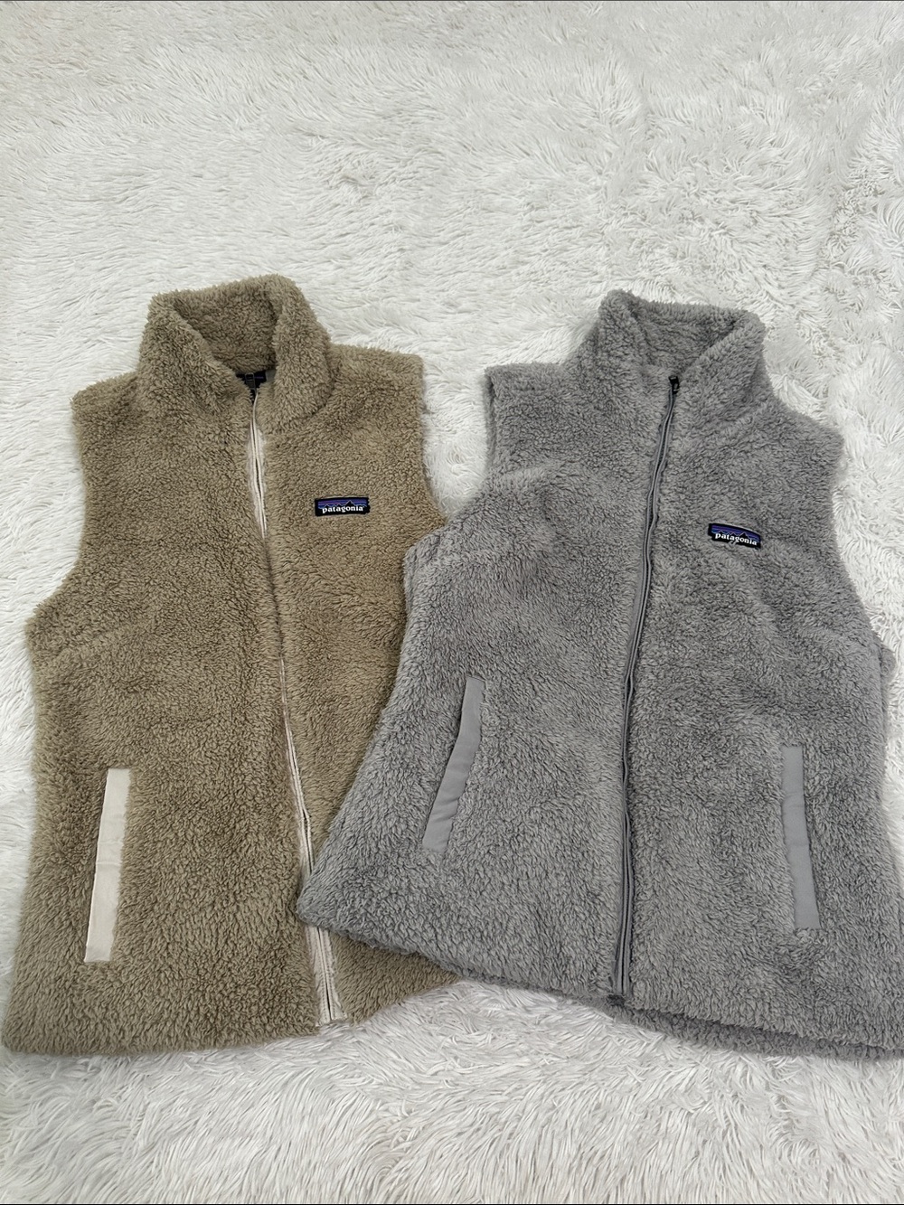 🚗 Bundle of 2 Patagonia Teddy Vests Size Small